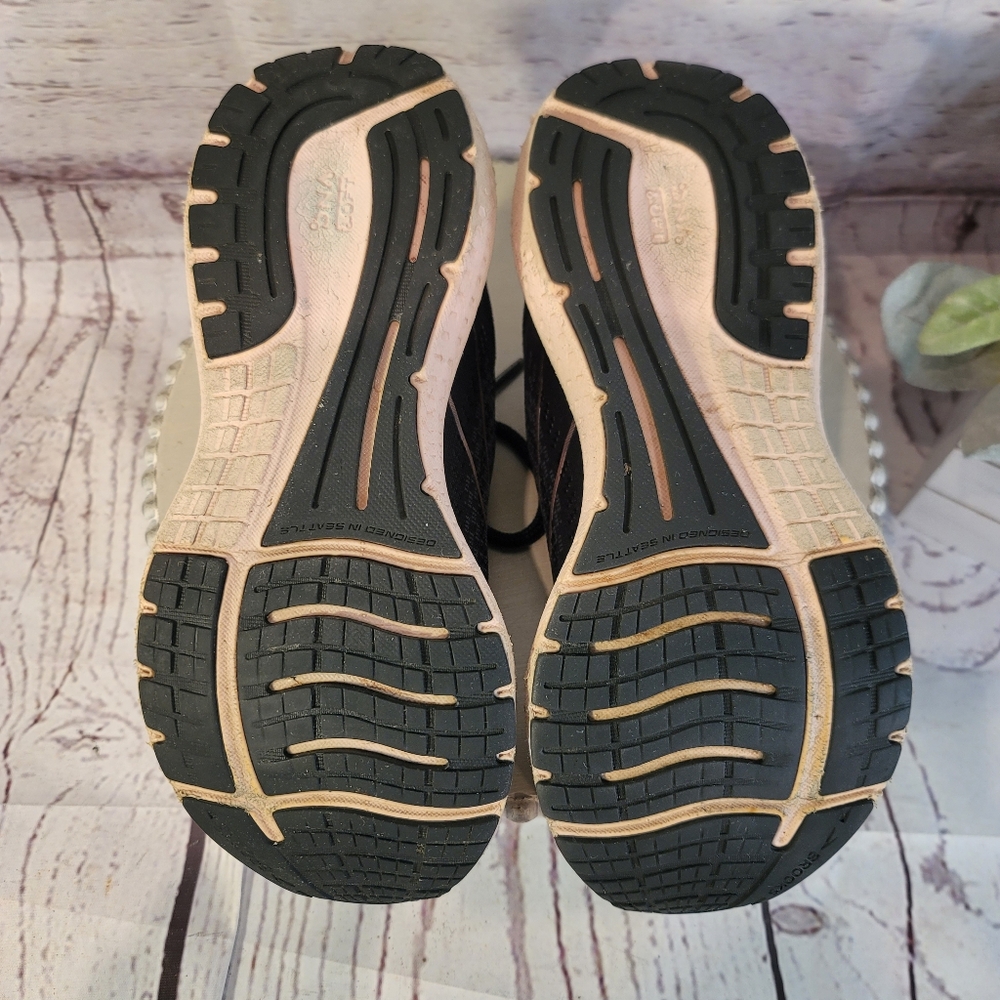 Brooks Glycerin 19 1203431B074
Women's Black and Pink Running Shoes Size 8.5B - Picture 9 of 13